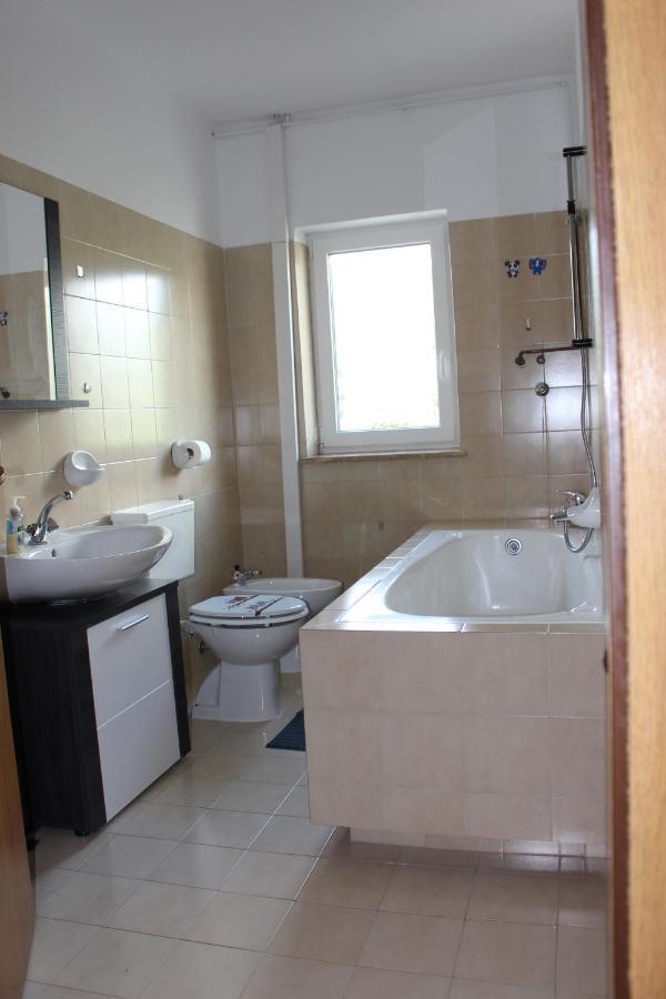 Apartmani Mia Jadranovo Exteriör bild