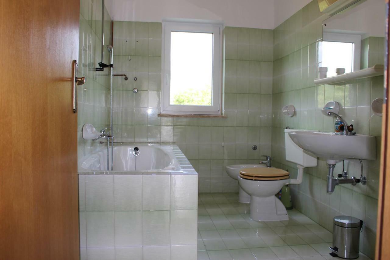 Apartmani Mia Jadranovo Exteriör bild