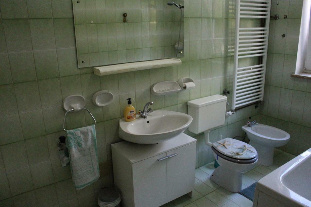 Apartmani Mia Jadranovo Exteriör bild